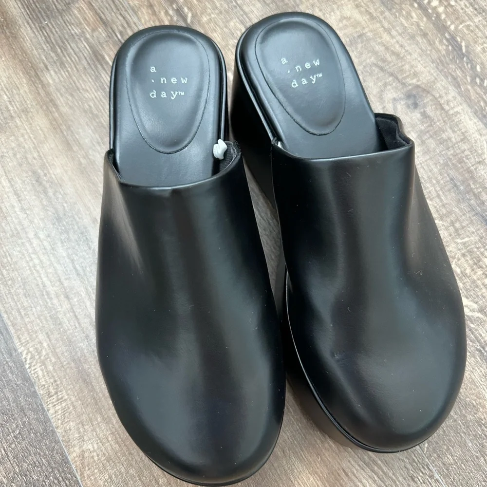 a new day Black Platform Mules Clogs - Picture 2 of 5